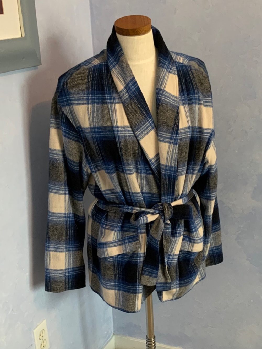 Plaid Shawl-Collar Robe Jacket - Blue & Cream